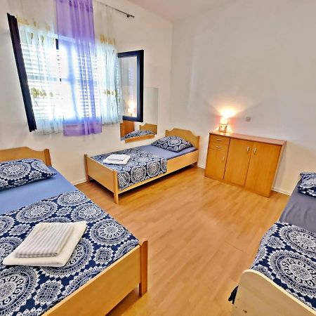 Apartman Irena With Terase End Private Parking Donji Okrug  المظهر الخارجي الصورة