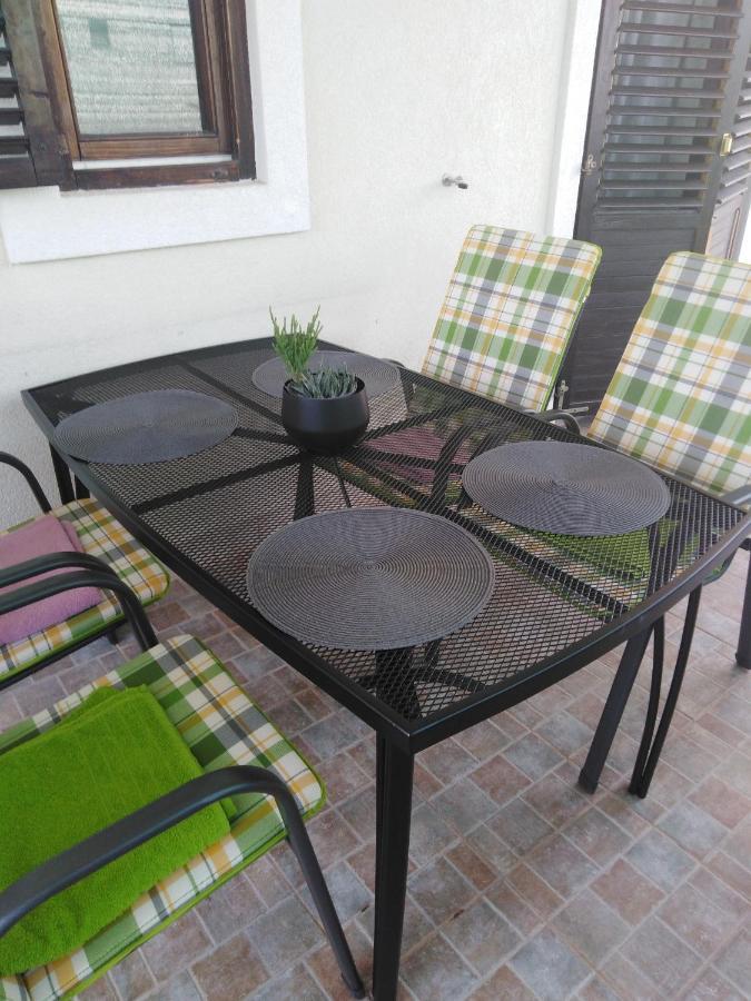 Apartman Irena With Terase End Private Parking Donji Okrug  المظهر الخارجي الصورة
